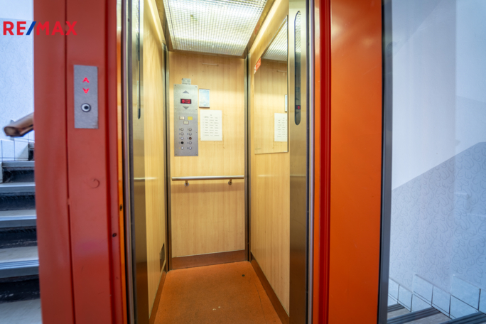 3045088.jpg 3045088.jpg