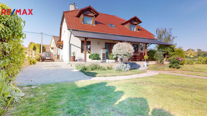 Prodej vícegeneračního domu, 344 m2, Příkazy