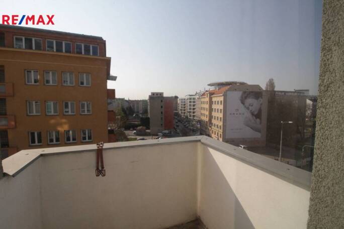 Pronájem bytu 4+1, 104 m2, Brno - obrázek 8