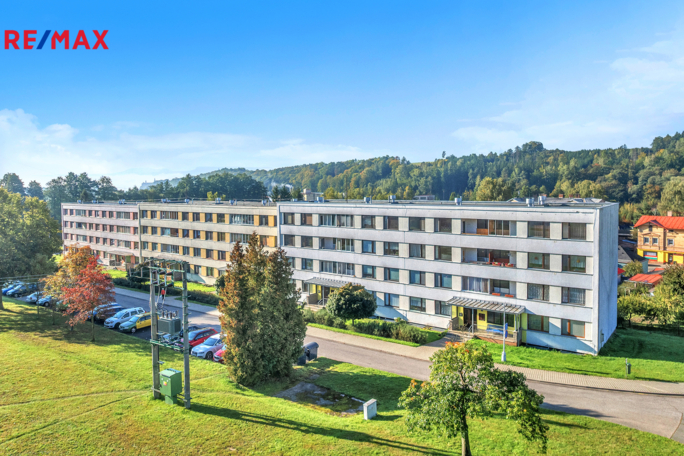 3033796.jpg 3033796.jpg