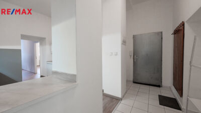 2090241.jpg 2090241.jpg