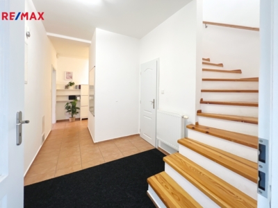 3035079.jpg 3035079.jpg