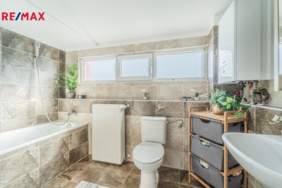 3033862.jpg 3033862.jpg