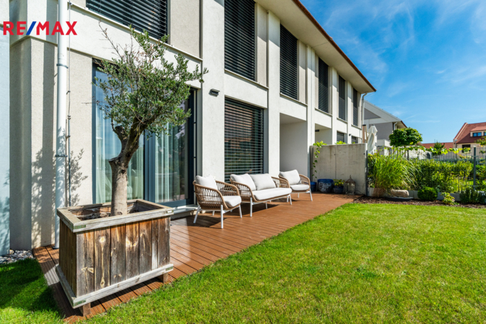 3157855.jpg 3157855.jpg