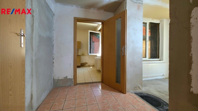 2942143.jpg 2942143.jpg