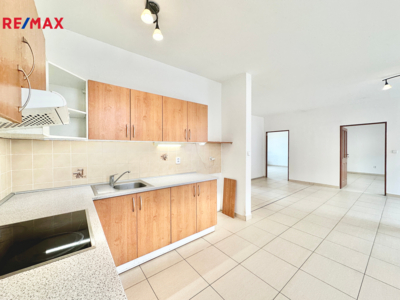 2807175.jpg 2807175.jpg