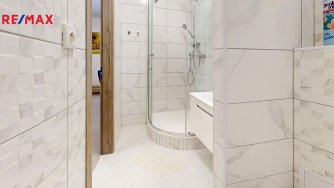 3041877.jpg 3041877.jpg