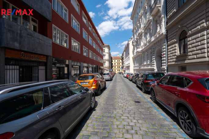 Prodej atypického bytu, 20 m2, Praha - obrázek 14