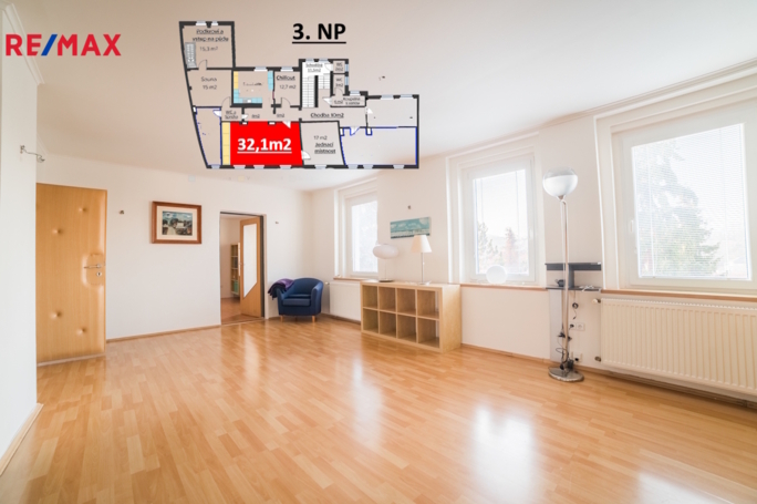 3141733.jpg 3141733.jpg