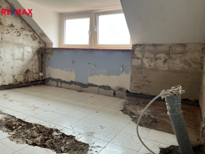 3032994.jpeg 3032994.jpeg