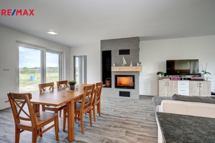 Prodej rodinného domu, 181 m2, Mnetěš - obrázek 32