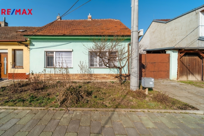 Prodej rodinného domu, 92 m2, Blučina - obrázek 1