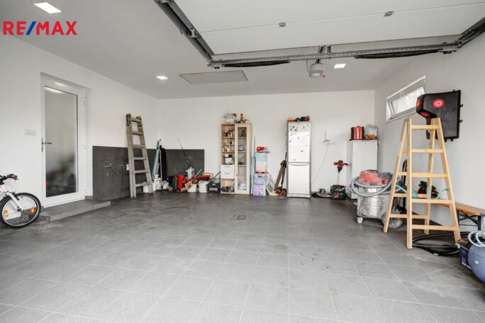 Prodej rodinného domu, 181 m2, Mnetěš - obrázek 35