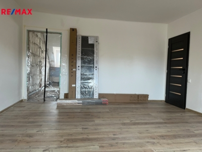 3032991.jpeg 3032991.jpeg