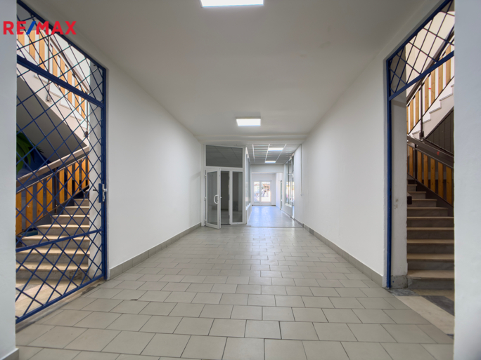 Pronájem obchodního prostoru, 850 m2, Rousínov - obrázek 38