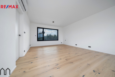 2857625.jpg 2857625.jpg