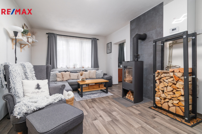 Prodej bytu 4+1, 76 m2, Bezdědovice