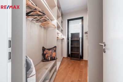 3157853.jpg 3157853.jpg