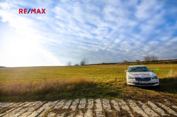 Prodej pozemku k bydlení 1000m2, Prodej pozemku k bydlení 1000m2,