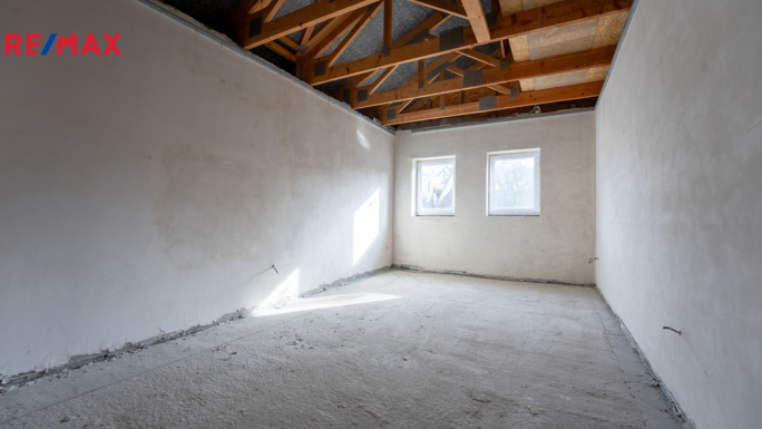 Prodej rodinného domu, 124 m2, Hluboké - obrázek 6