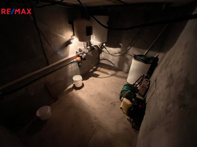 2735836.jpg 2735836.jpg