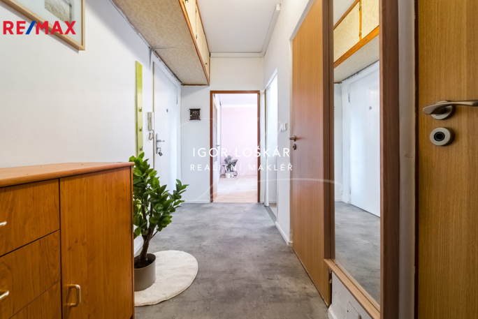 3122308.jpg 3122308.jpg