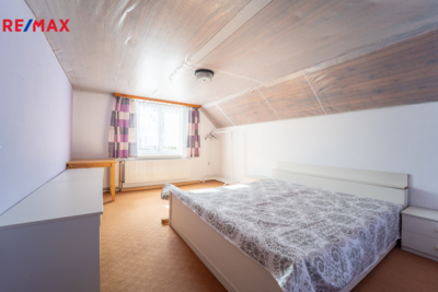 3048536.jpg 3048536.jpg