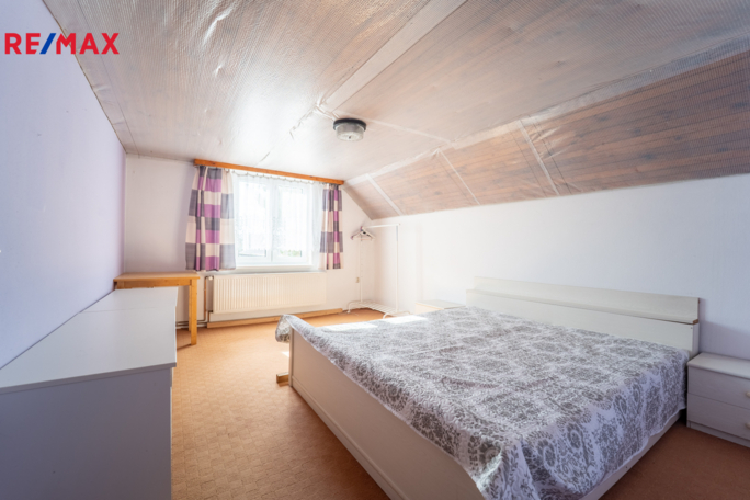 3048536.jpg 3048536.jpg