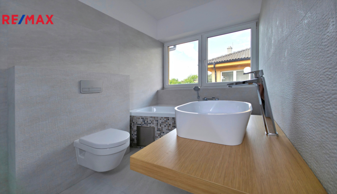 2786306.jpg 2786306.jpg