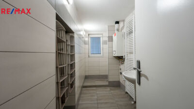 2090237.jpg 2090237.jpg