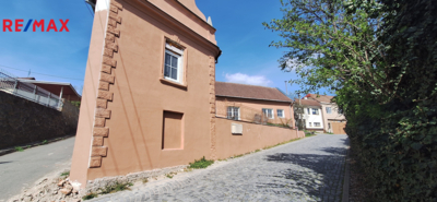 2742737.jpg 2742737.jpg