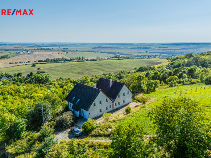 Prodej rodinného domu, 202 m2, Vinařice