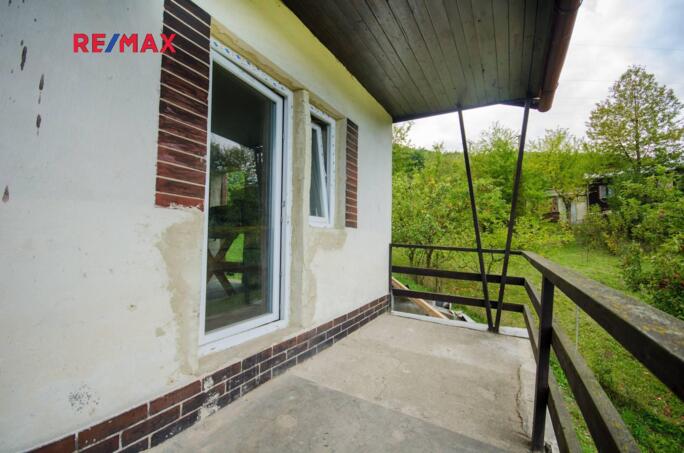 Chata 34 m2, pozemek 300 m2 - obrázek 4