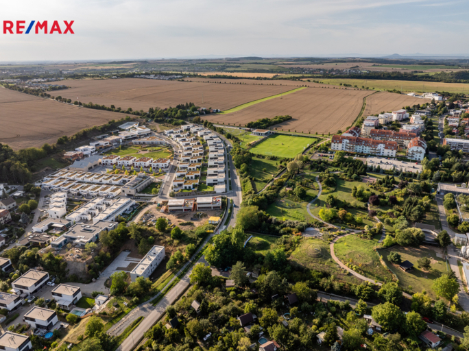 2952644.jpg 2952644.jpg