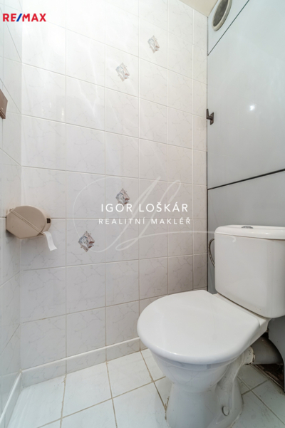 3064958.jpg 3064958.jpg