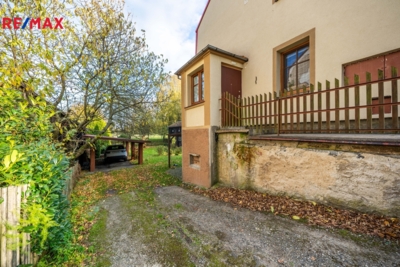 3070747.jpg 3070747.jpg