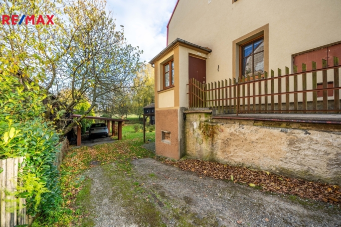 3070747.jpg 3070747.jpg