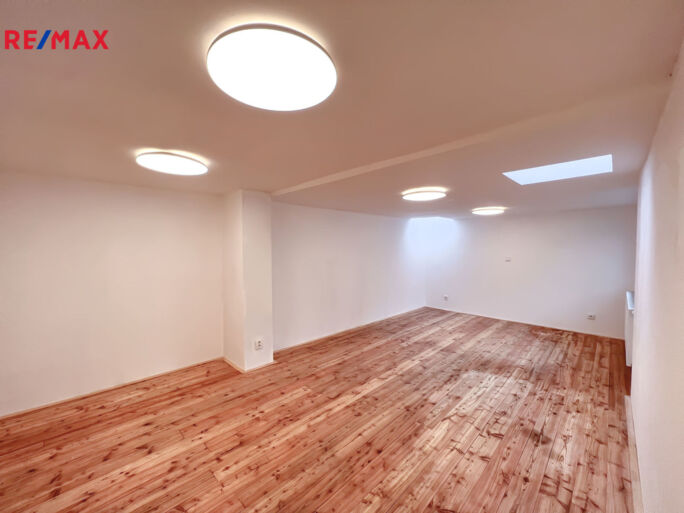 Pronájem bytu 2+kk, 80 m2, Brno - obrázek 17