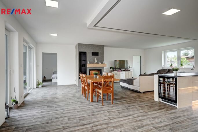 Prodej rodinného domu, 181 m2, Mnetěš - obrázek 28