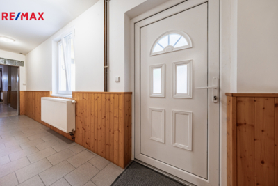 3063403.jpg 3063403.jpg