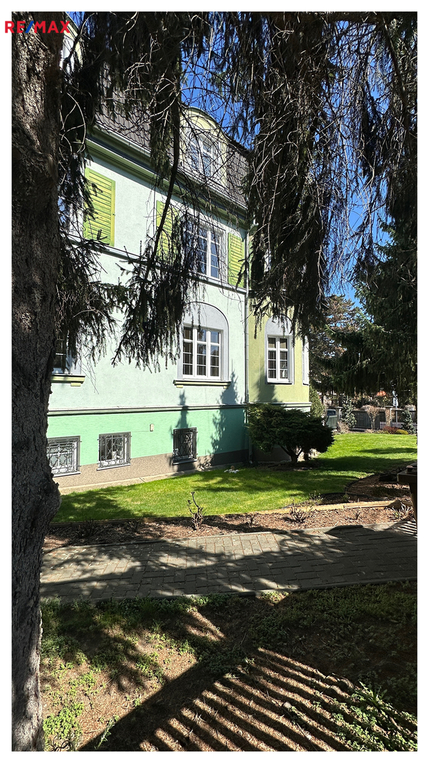 2732064.jpg 2732064.jpg