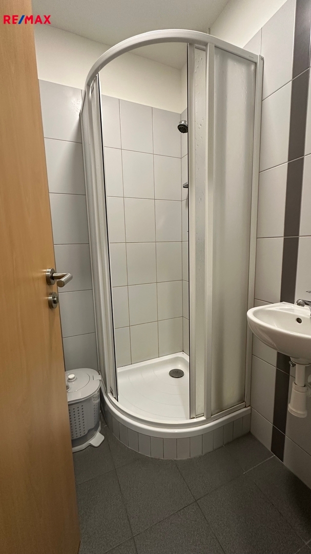 3122274.jpg 3122274.jpg