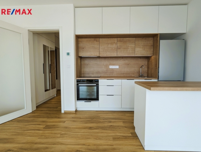 Pronájem bytu 2+kk, 50 m2, Rousínov - obrázek 2