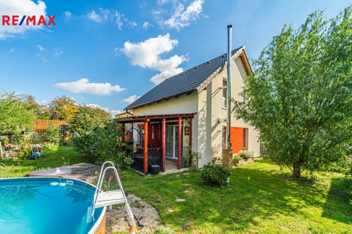 3033902.jpg 3033902.jpg