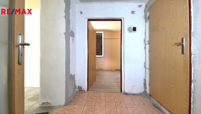 2942147.jpg 2942147.jpg