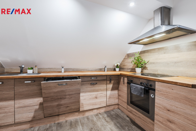 Prodej rodinného domu, 180 m2, Desná