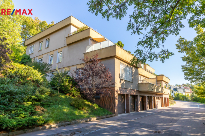 3026292.jpg 3026292.jpg