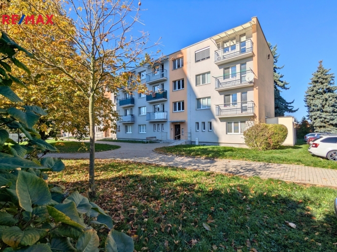 Pronájem bytu 3+1, 65 m2, Zlín - obrázek 1