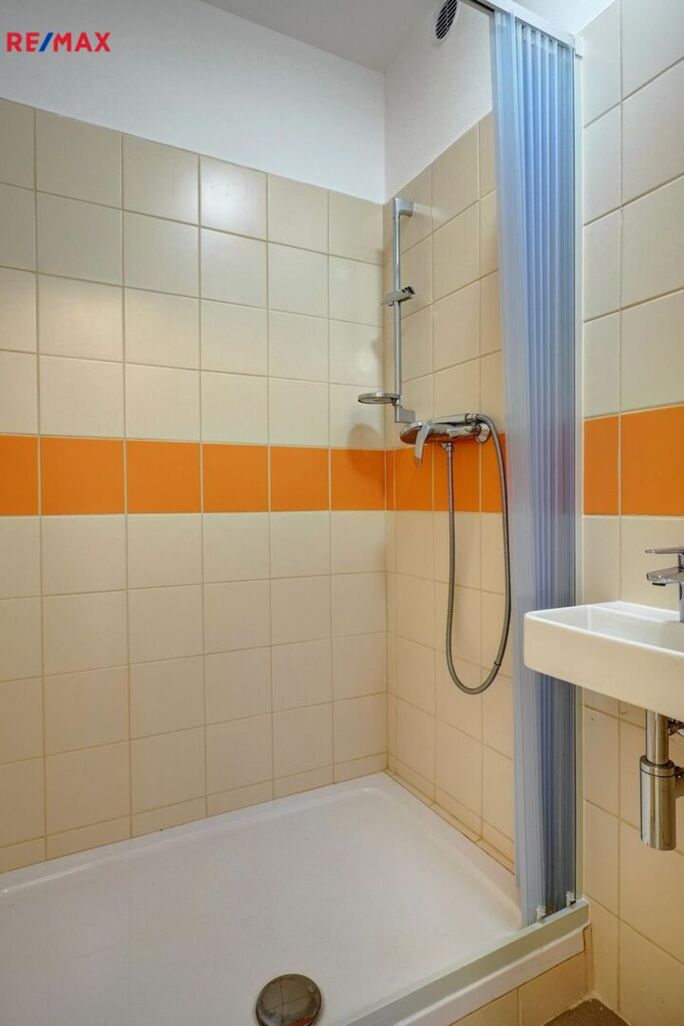 Pronájem obchodního prostoru, 56 m2, Oslavany - obrázek 10