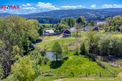 2810090.jpg 2810090.jpg